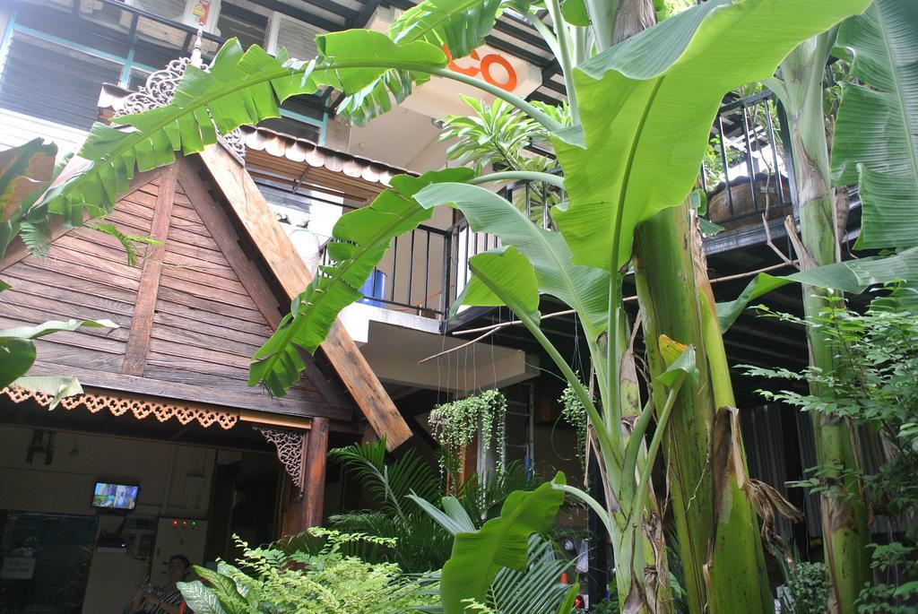 Апартаменты Eco House Бангкок Экстерьер фото